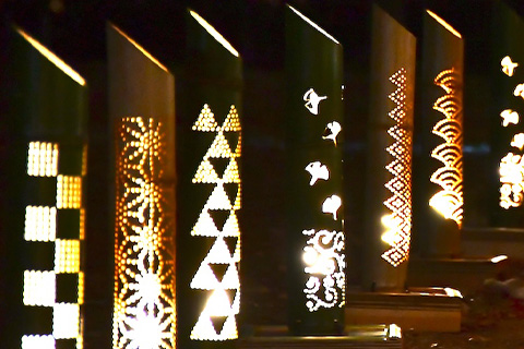 竹灯篭の小道