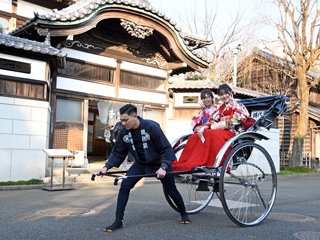 人力車で園内めぐり